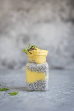 Mango Chia puding kilo kaybı için