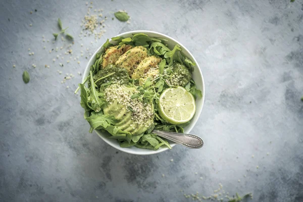 Grön Fitness Frukost Veggie Skål Med Falafel Och Avokado — Stockfoto