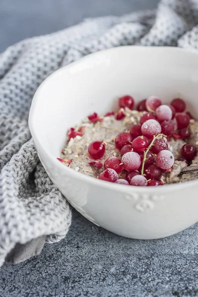 Quinoa Colazione Ciotola Porridge Con Bacche — Foto Stock