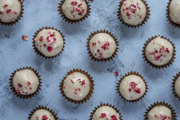 White Chocolate Truffles Healthy Bliss Balls — стоковое фото