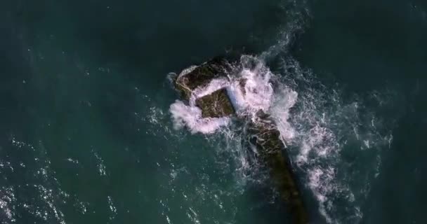 Величний пейзаж штормового моря — стокове відео