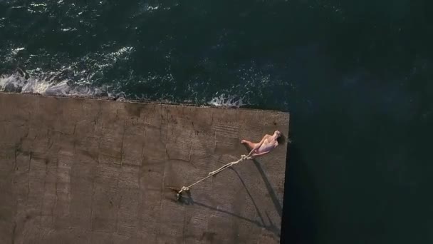 Girl posing on seafront — Stock Video