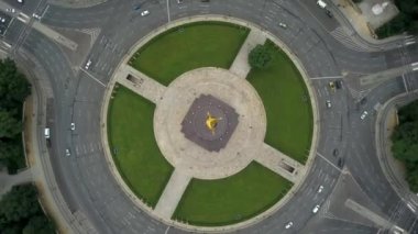 Berlin'de parlak zafer Anıtı