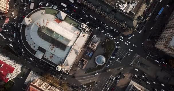 Аэросъемка городского пейзажа Киева — стоковое видео