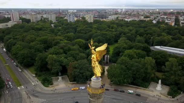 Zlaté vítězství sloupec v Berlíně — Stock video