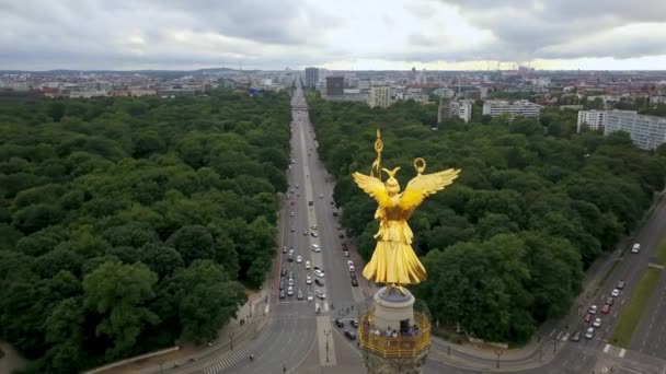 Columna de victoria brillante en Berlín — Vídeos de Stock