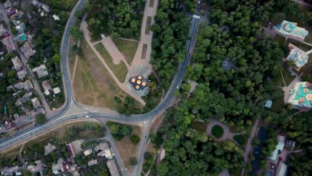 Аэросъемка черниговского городского пейзажа — стоковое видео