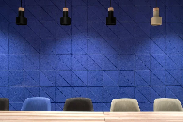 Sala de conferencias con pared azul y lámparas colgantes — Foto de Stock