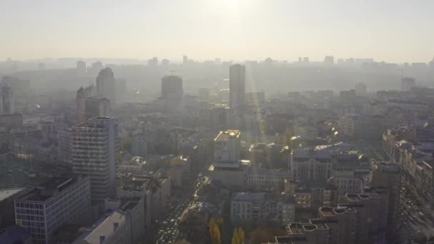 Paysage urbain panoramique avec bâtiments de grande hauteur à Kiev en Ukraine — Video