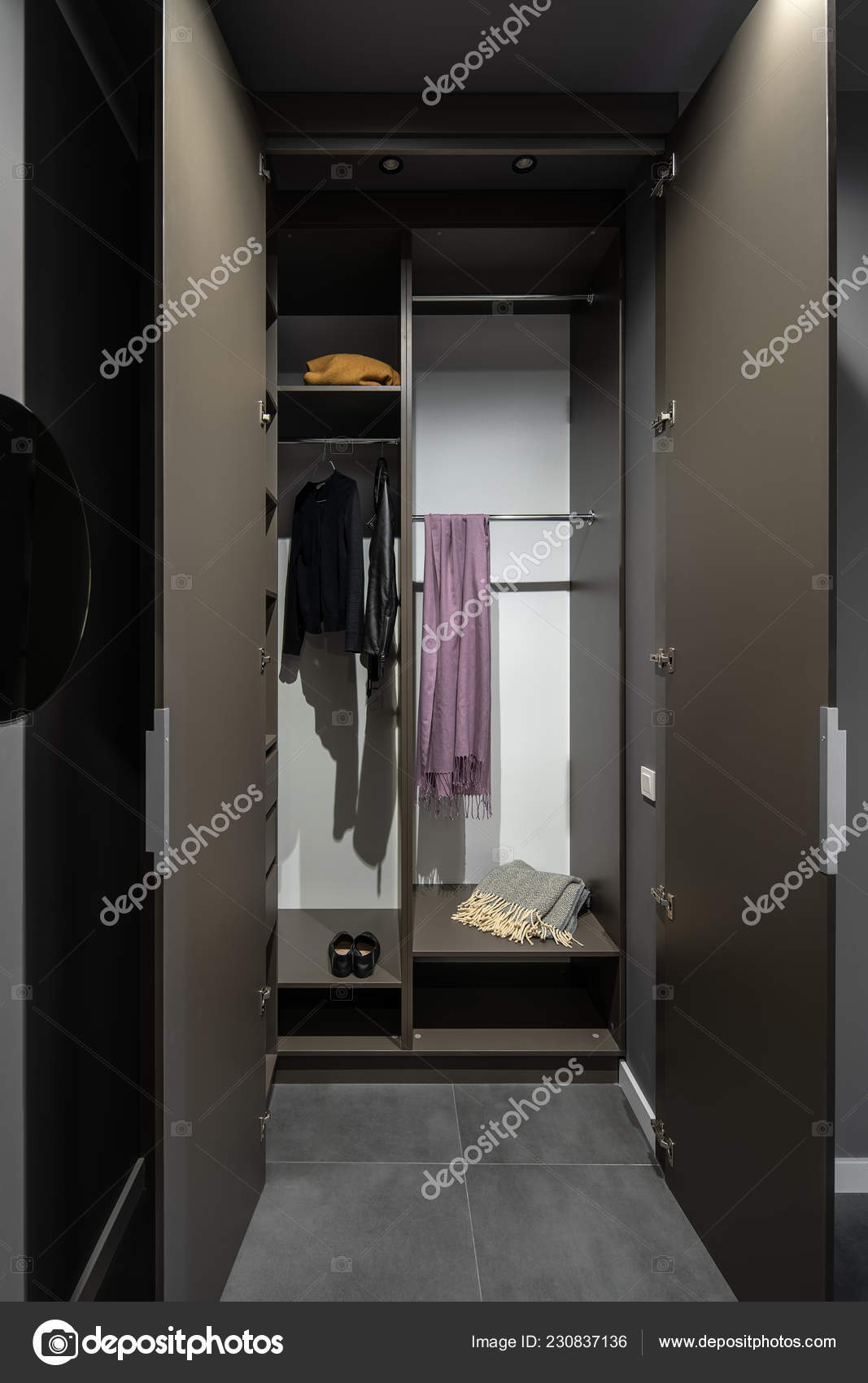 Great Luminous Interior In Modern Style With Gray Walls And