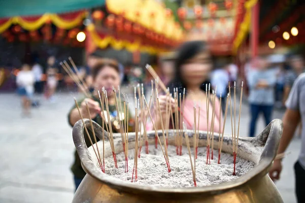 Fête du Nouvel An chinois dans la rue de la ville en Thaïlande — Photo