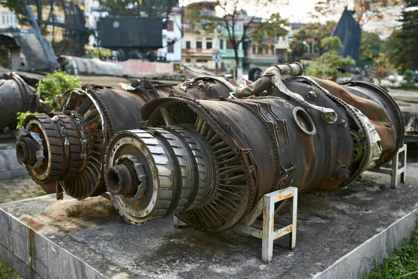 Wreckage B-52 aircraft of time of Vietnamese War in Hanoi museum — Stock Photo, Image