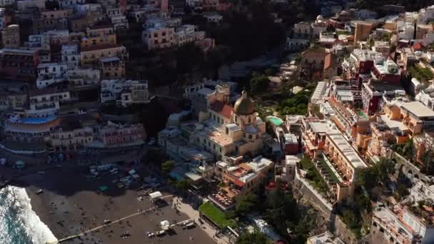 Blick auf die Küste der Stadt Positano in Italien — Stockvideo
