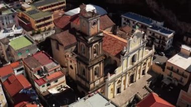 İtalya'nın Minori eski kentinde görünüm