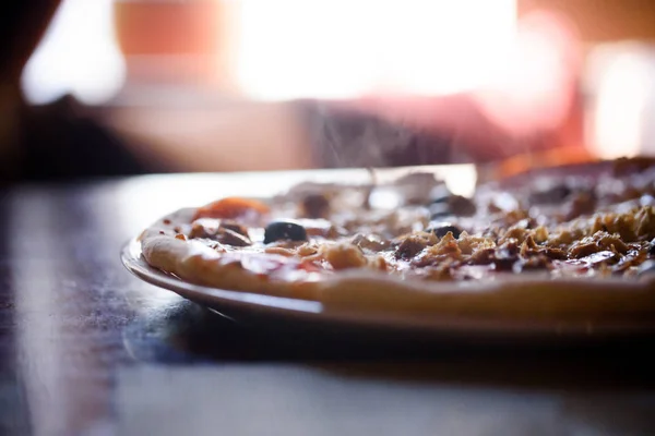 Masada Sıcak Iştah Açıcı Pizza — Stok fotoğraf