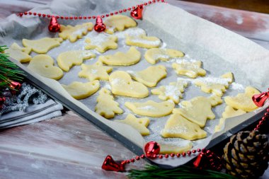 Sandy kokulu bisküvi şenlikli masaya