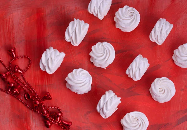 Marshmallows Schmackhaft Und Duftend Auf Einem Korallenhintergrund — Stockfoto