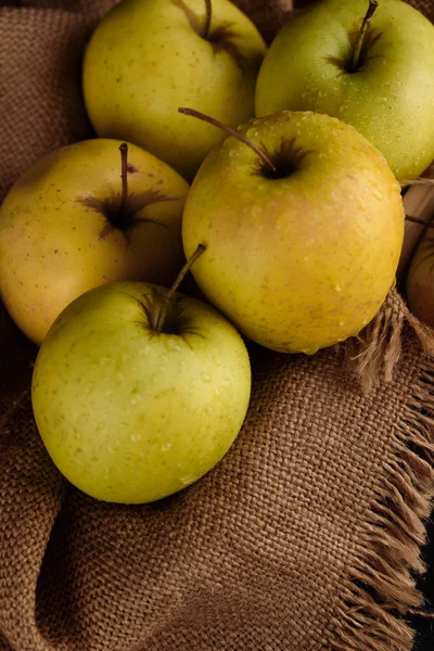 Ripe Appetizing Apples Burlap Cinnamon Apples Burlap Table Knife Fruits — Stock Photo, Image