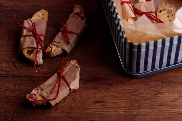 Deliciosas Galletas Biscotti Con Cerezas Secas Avellanas Estilo Orgánico — Foto de Stock