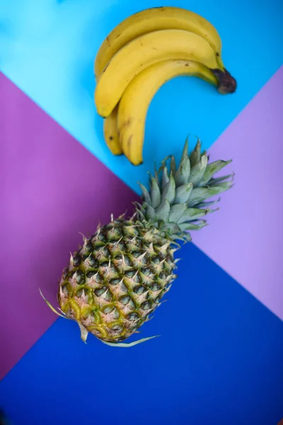 Fruta Exótica Sobre Fondo Colorido Fruta Fresca Fragante Verano —  Fotos de Stock