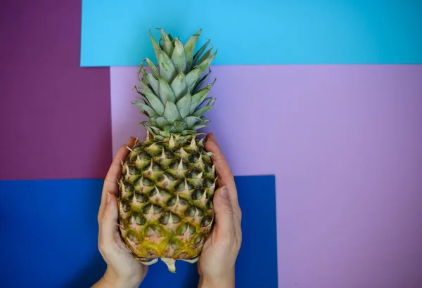 Fruta Exótica Fundo Colorido Fruta Fresca Perfumada Verão — Fotografia de Stock