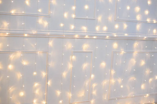 Light wall in festive lights. Bright bokeh. Holiday, celebration. — Stock Photo, Image