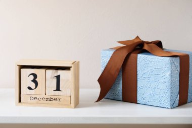 31 Aralık 'ta ekolojik takvimle birlikte yeni yıl hediyesi. Yeni Yıl içeriği.