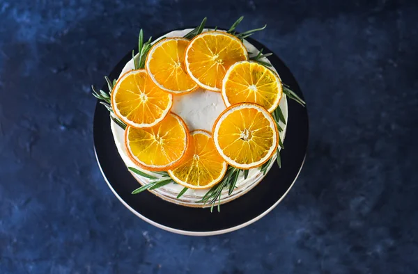 Piękne Pyszne Ciasto Gałązek Rozmarynu Frytek Pomarańczowych Pyszny Deser Noworoczny — Zdjęcie stockowe
