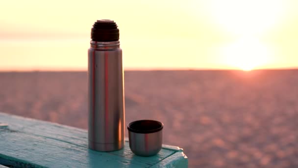 Tôt Matin Avec Lever Soleil Sur Plage Plage Sable Silhouettes — Video