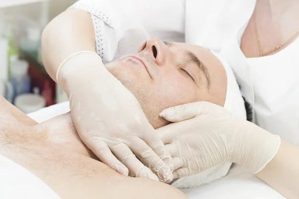 Man Mask Cosmetic Procedure Spa Salon — Stock Photo, Image