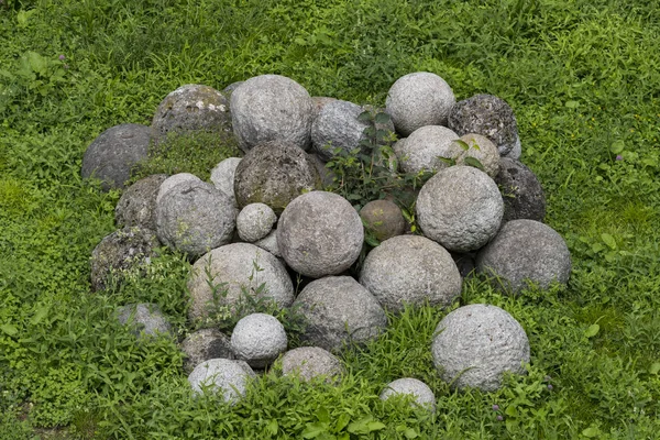 Medieval Stone Cannonballs Grass Shot Close — Stock Photo, Image