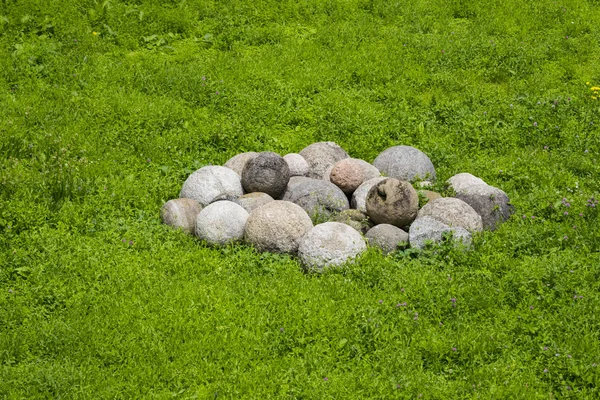 Medieval Stone Cannonballs Grass Shot Close — Stock Photo, Image