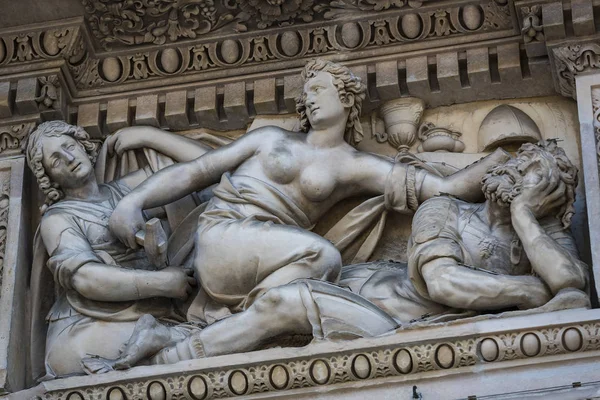 Juin 2018 Milan Italie Sculptures Saints Martyrs Décorant Cathédrale Milan — Photo