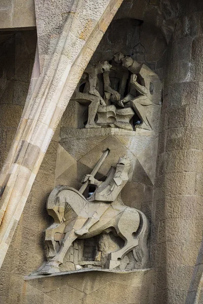 Barcelona Espanha Janeiro 2018 Elementos Estátua Símbolos Cristãos Fachada Sagrada — Fotografia de Stock