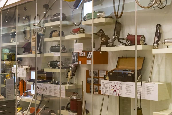 维也纳 奥地利 2017年8月24日 技术博物馆在维也纳陈列博览会的生产显示金属工作机器的发展的历史 — 图库照片