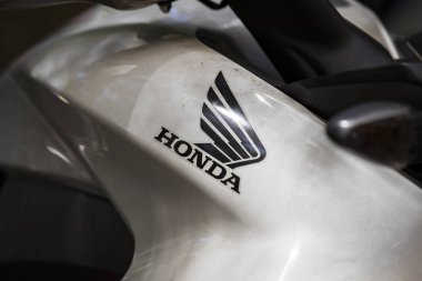 6 Haziran 2018, Milan, İtalya: Honda motosiklet Amblemler Milan İtalya sokaklarında. 