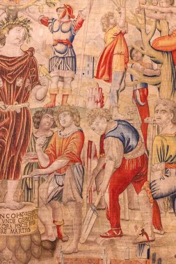 Milan, İtalya - 6 Haziran. 2018,: Ortaçağ halılar soylular Milan Fuar Sforza Kalesi müzede sergilenen.