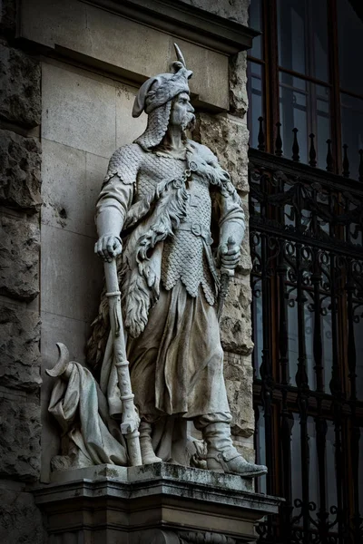 Statue Che Ornano Facciata Della Biblioteca Nazionale Austriaca — Foto Stock