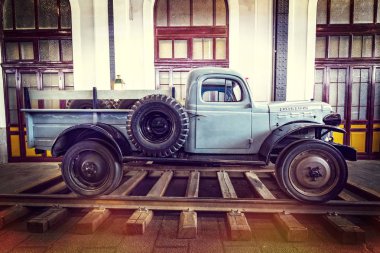 MADRID, İspanya - 27 Mart 2018: Madrid 'deki demiryolu müzesindeki tren kompartımanının iç vagonları. 