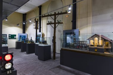 MADRID, İspanya - 27 Mart 2018: Madrid 'deki demiryolu müzesindeki tren kompartımanının iç vagonları.