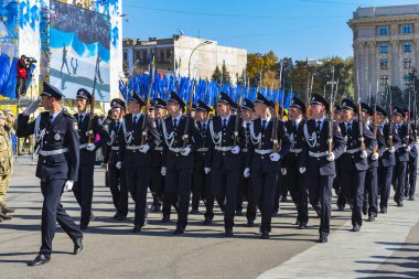 Kharkiv, Ukrayna - 14 Ekim, 2018: Ukrayna Defender gün onuruna askeri geçit töreni.