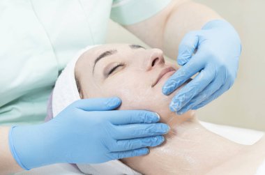 İşlem kozmetik maskesi masaj ve Cilt Bakımı Güzellik Salonu 