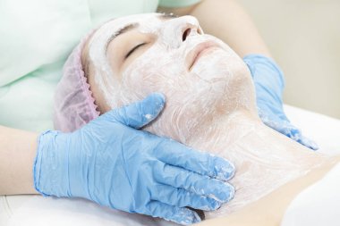 İşlem kozmetik maskesi masaj ve Cilt Bakımı Güzellik Salonu 