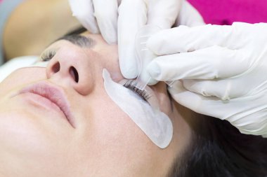 Kadın kirpik uzatma, kirpik Laminasyon için yordam 