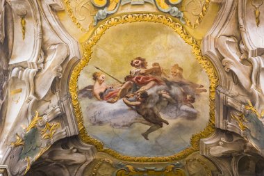 Milan, İtalya - 4 Haziran 2018: St. Paul Bazilikası iç. Ambrose Milano.