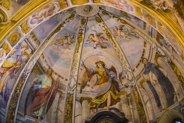 Milan Italia Kesäkuu 2018 Pyhän Paavalin Basilikan Sisätilat Ambrose Milanossa — kuvapankkivalokuva