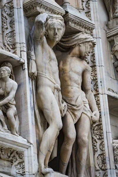 Milan Italie Juin 2018 Sculptures Saints Martyrs Décorant Cathédrale Milan — Photo