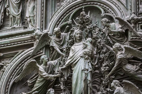 Milan Italie Juin 2018 Sculptures Saints Martyrs Décorant Cathédrale Milan — Photo