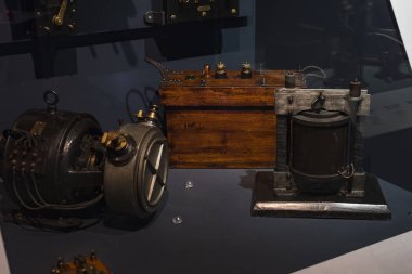  Milan, İtalya - 6 Haziran 2018: teknolojik Teknik Müzesi adlı sonra Leonardo Da Vinci departmanı, gelişim, iletişim ve telekomünikasyon Fuarı. 