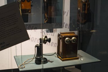  Milan, İtalya - 6 Haziran 2018: teknolojik Teknik Müzesi adlı sonra Leonardo Da Vinci departmanı, gelişim, iletişim ve telekomünikasyon Fuarı. 